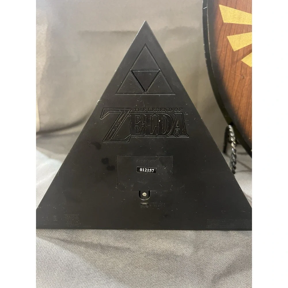 ZELDA SHEILD WALL WITH HOOKS 11